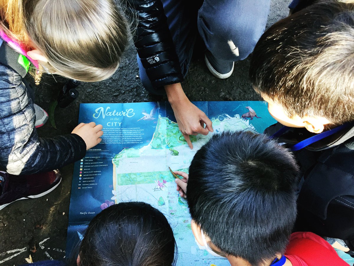 SFUSD_Science's tweet photo. #NatureInTheCity with Alamo Elementary School's enthusiastic scientists & @SFUnified ESC naturalist (and @GreenALHS graduate!) Jerry Lam on trail in @GoldenGatePark. Where do you go to experience @natureinsf?
#WeAreSFUSD #Enviroliteracy #SFUSDScience #CityAsClassroom #SFUSDESC https://t.co/SIT9oqZCSR