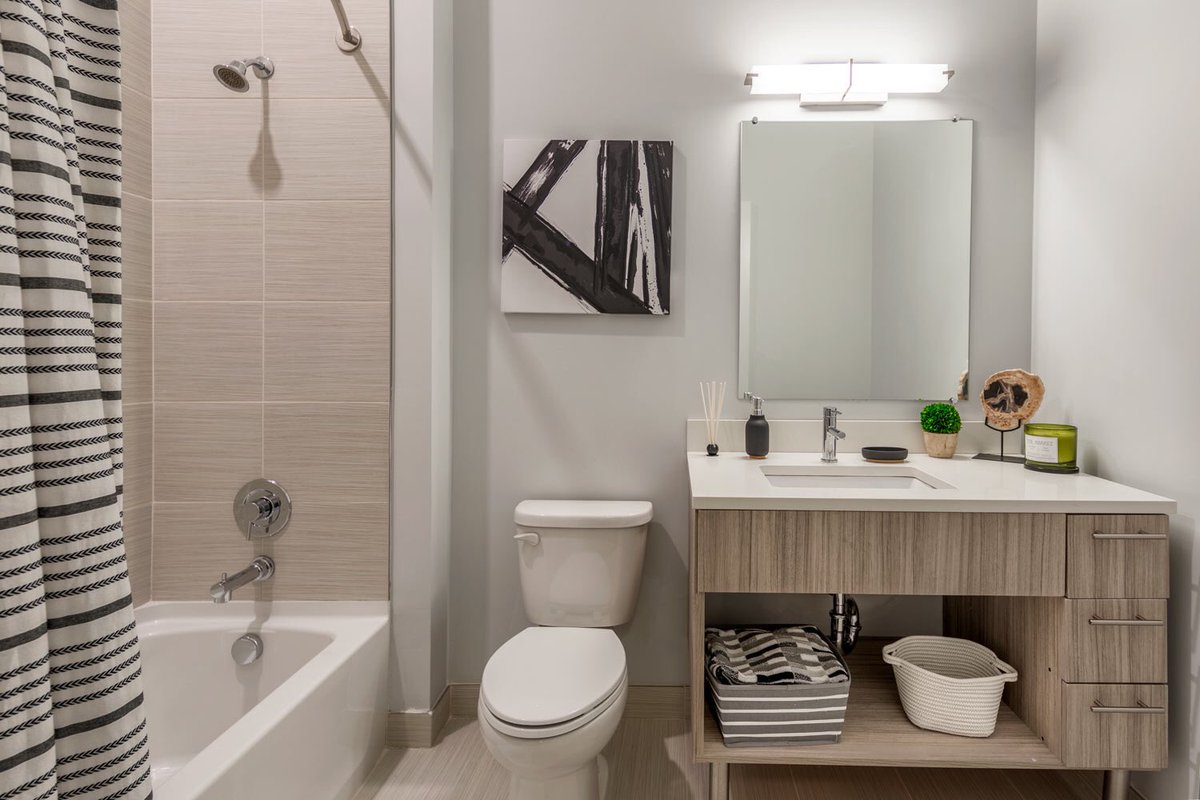 Live At Central tweet media