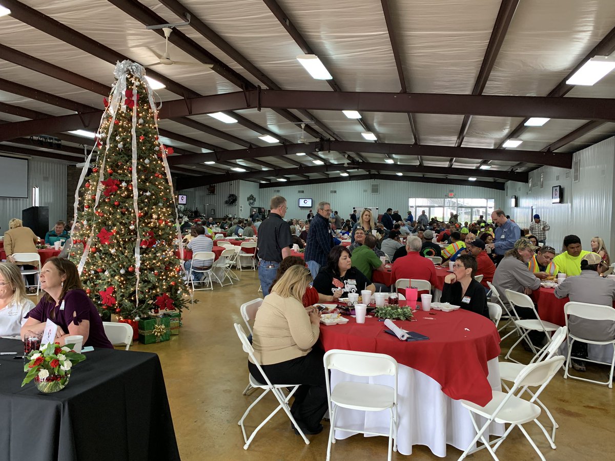 CenturyMaterial's tweet photo. Century Customer Appreciation Luncheon 2018 @HoustonRaceway in Baytown TX.  Great turn out...thank you to our Customers , Vendors &amp; Employees for a great year!  Merry Christmas https://t.co/vv0szuoZ37
