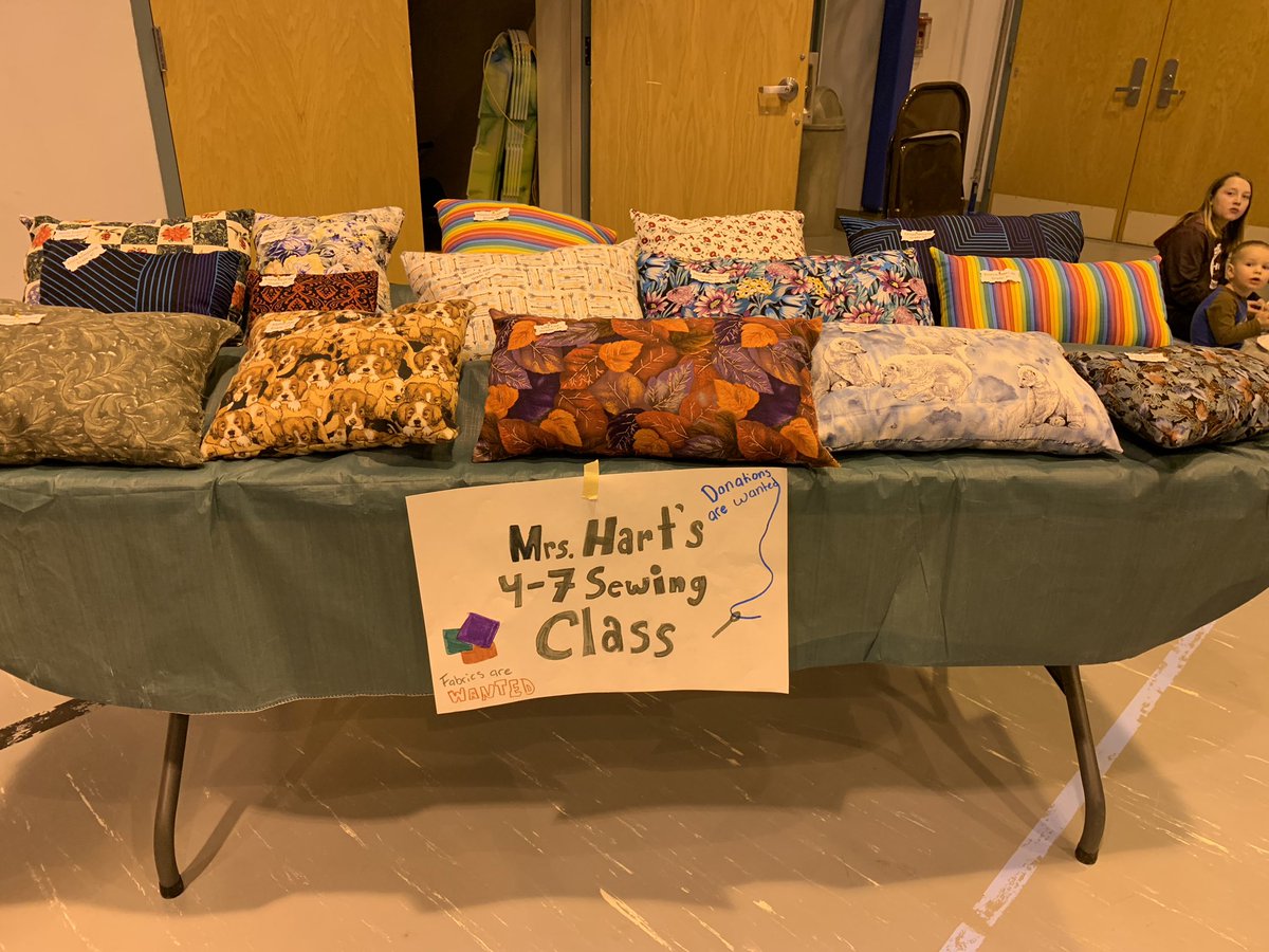 LaddLeopards's tweet photo. Make and Take is happening now!  Come join us. #LaddLeopardsAK https://t.co/2KYAZWoz1h