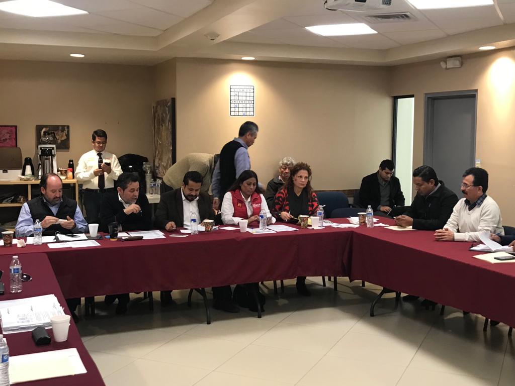 SNTESECCION2MXL's tweet photo. #SNTE #SnteconMéxico Acuerdos realizados en reunión celebrada entre la Sección 2 del SNTE, que encabeza el Maestro T. Mario Aispuro Beltrán e integrantes de la Jucopo anteponiendo el todo momento los ejes estratégicos de Certeza Laboral y Transparencia que nos caracterizan https://t.co/BcwK1rqdew