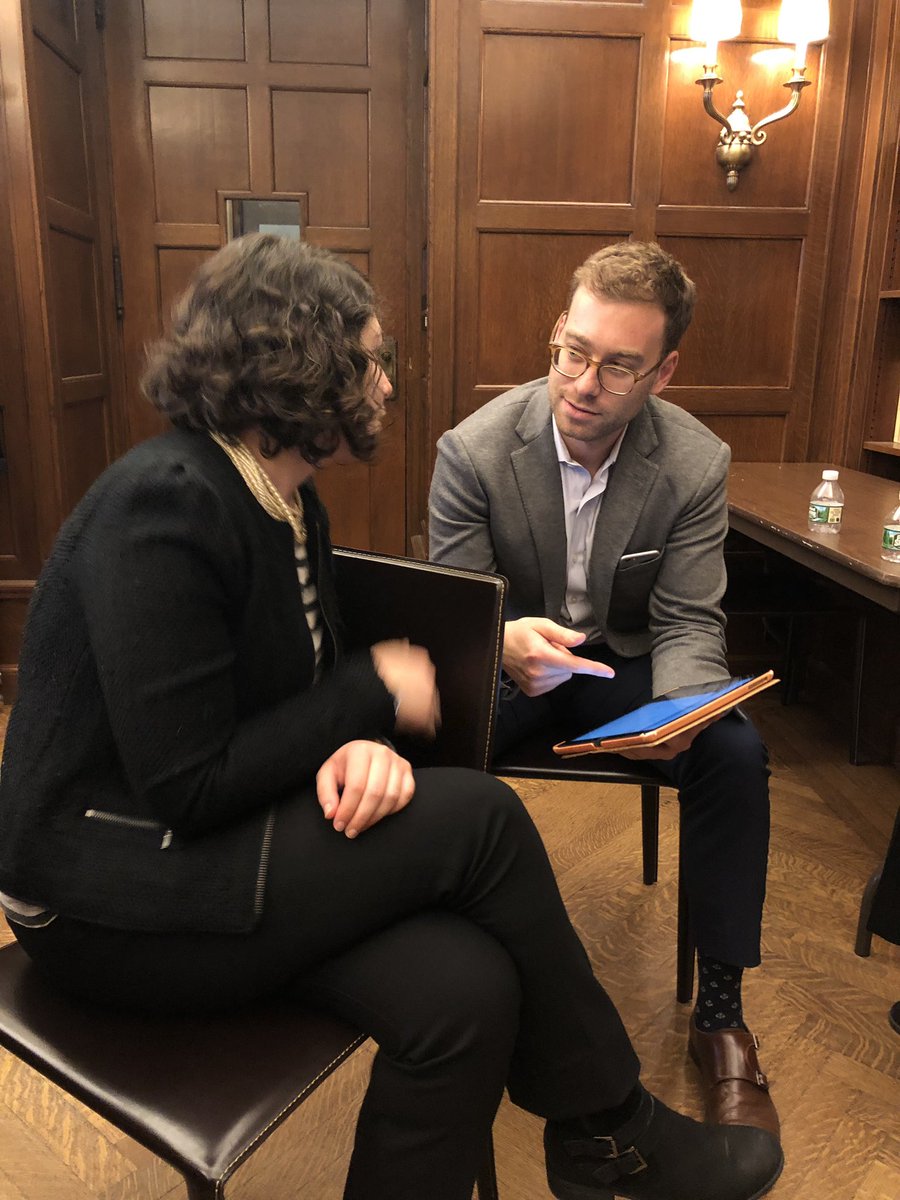 dayhyi's tweet photo. Our @CU_SPS_ApAn capstone team delivered an outstanding presentation to @nypl on the impact of online user reviews to library visits and customer satisfaction. #SentimentAnalysis #NLP #ShinyApp https://t.co/V41j8zjUTg