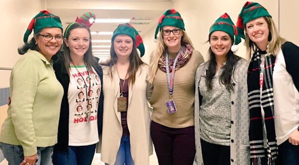 MWalkup0818's tweet photo. #elfieselfie #sleshenanigans #firstgrade https://t.co/VnTtpkJsXM