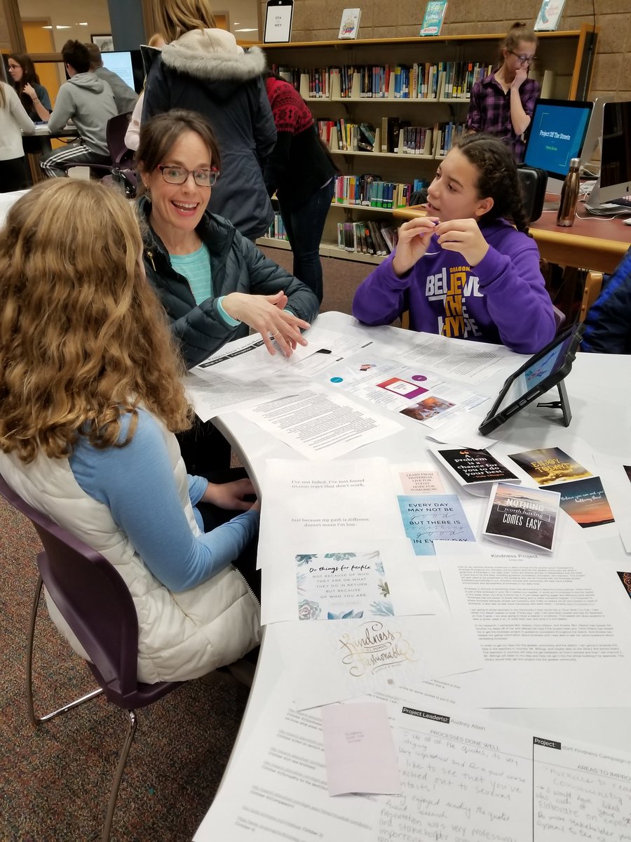 JohnstonCSD's tweet photo. @JCSD_SMS students shared their Passion Projects with parents, fellow students, board members, and the community today. A great opportunity for learning by all! https://t.co/Q10FTxqflw