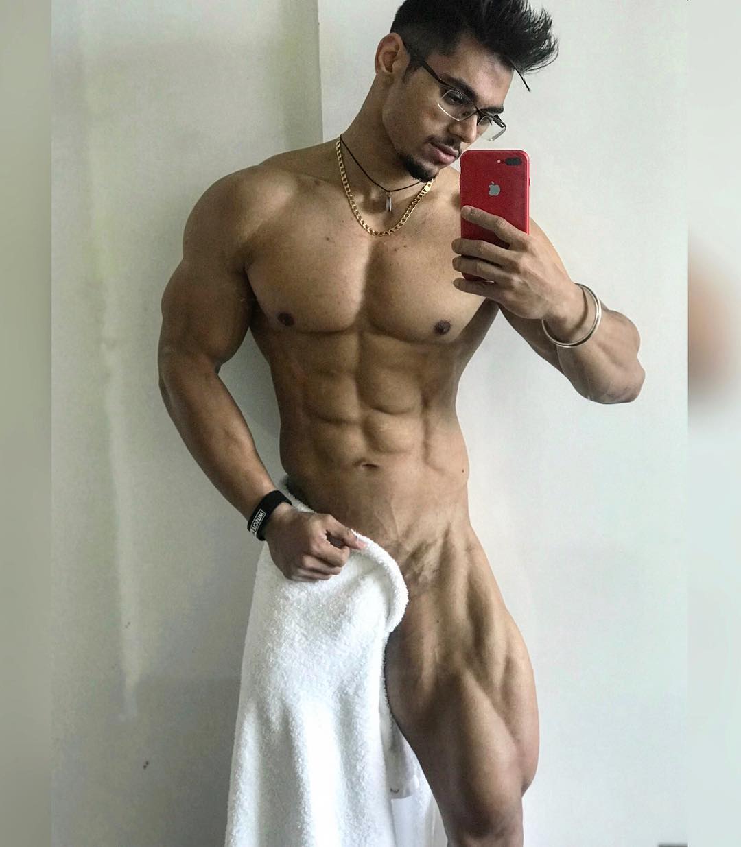 FricksSexyPics on X: Sexy Musclemania Asia Champ Pranav Raj. OnOFF?  t.coPJVH7sfBcy  X