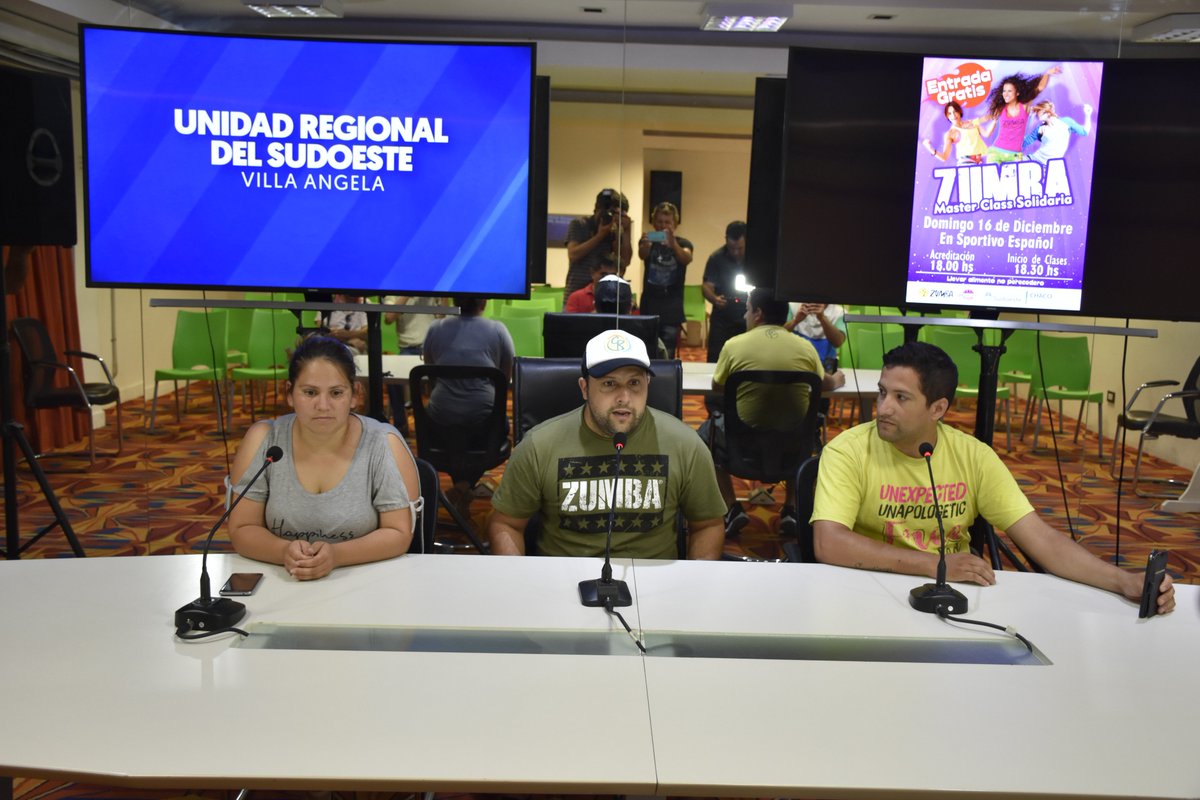 URSudoeste's tweet photo. Oficialmente quedó presentada la #MasterClassSolidaria en #VillaÁngela
#DOMINGO 16 desde las 18Hs. en el Club Sportivo Español
#Entrada Totalmente #Gratis
solo tenes que llevar un alimento No Perecedero
Estarán presentes #Instructores de #Zumba del todo el #Chaco 💃🕺🎶 https://t.co/sdreLRgiRT
