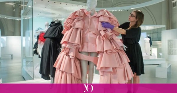 Si ayer te descubrimos un post que hablaba de los entresijos de Alexander McQueen y John Galliano, hoy te destacamos un libro  que descubre las entretelas de Balenciaga.
goo.gl/iZqd7o
