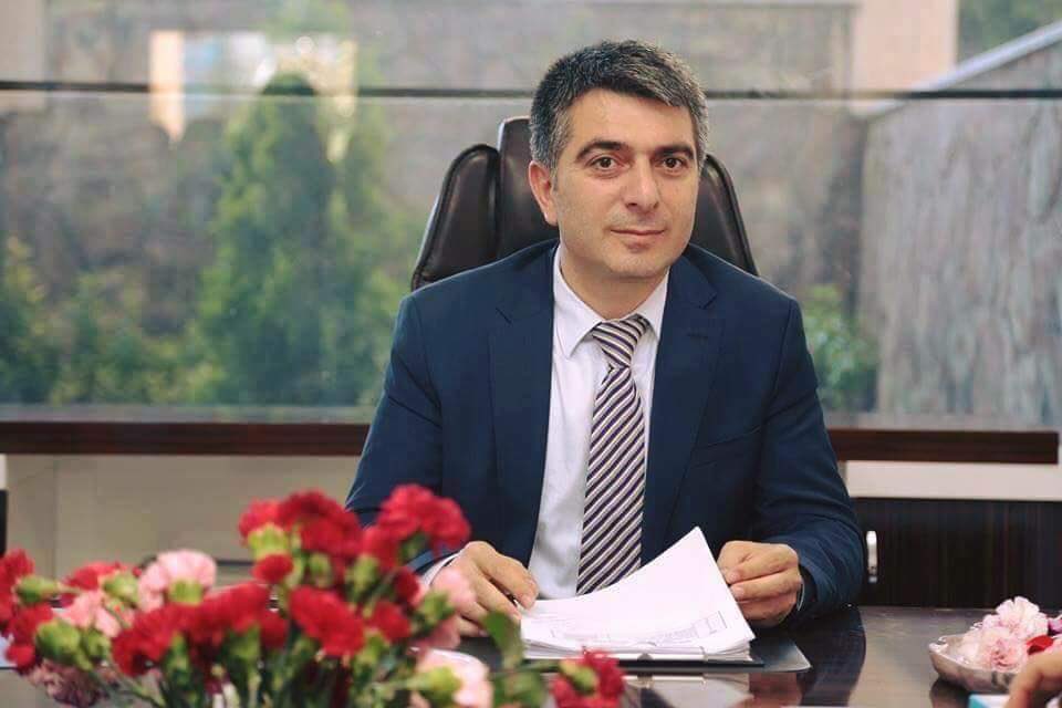 “Bir hayrı kaçırırsan onu yakalamaya çalış. Elde edince de onu geçmeye bak. Daha güzelini yapmaya gayret et.”Hz.Ebubekir
         Rabbim bizleri gayret edenlerden eylesin CUMANIZ MÜBAREK OLSUN