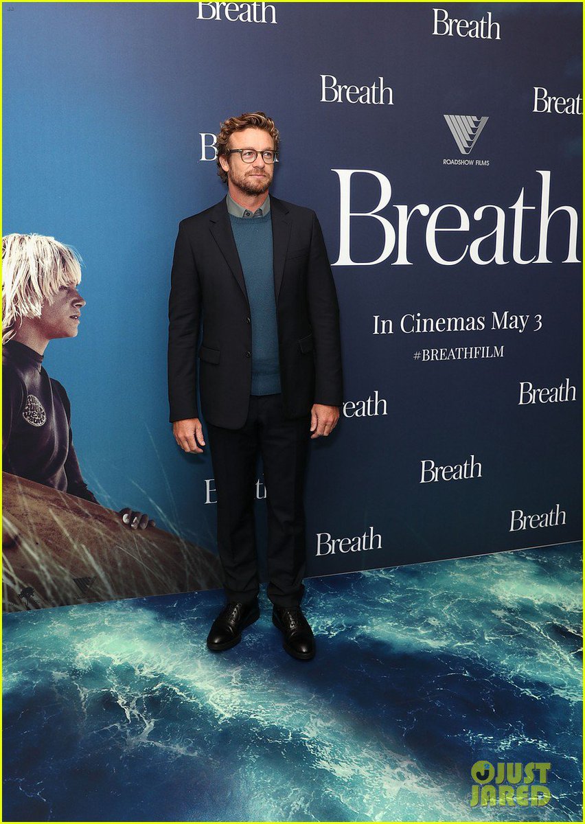 reni_89's tweet photo. Love Simon's style, he always looks so good ❤️
Australian Actor Simon Baker at the premiere of "Breath" in Sydney, Australia, on Thursday, April 26, 2018
#SimonBaker #Director #AustralianActor #Sando #Breath #BreathFilm #BreathMovie https://t.co/Cvl5B6kqLQ