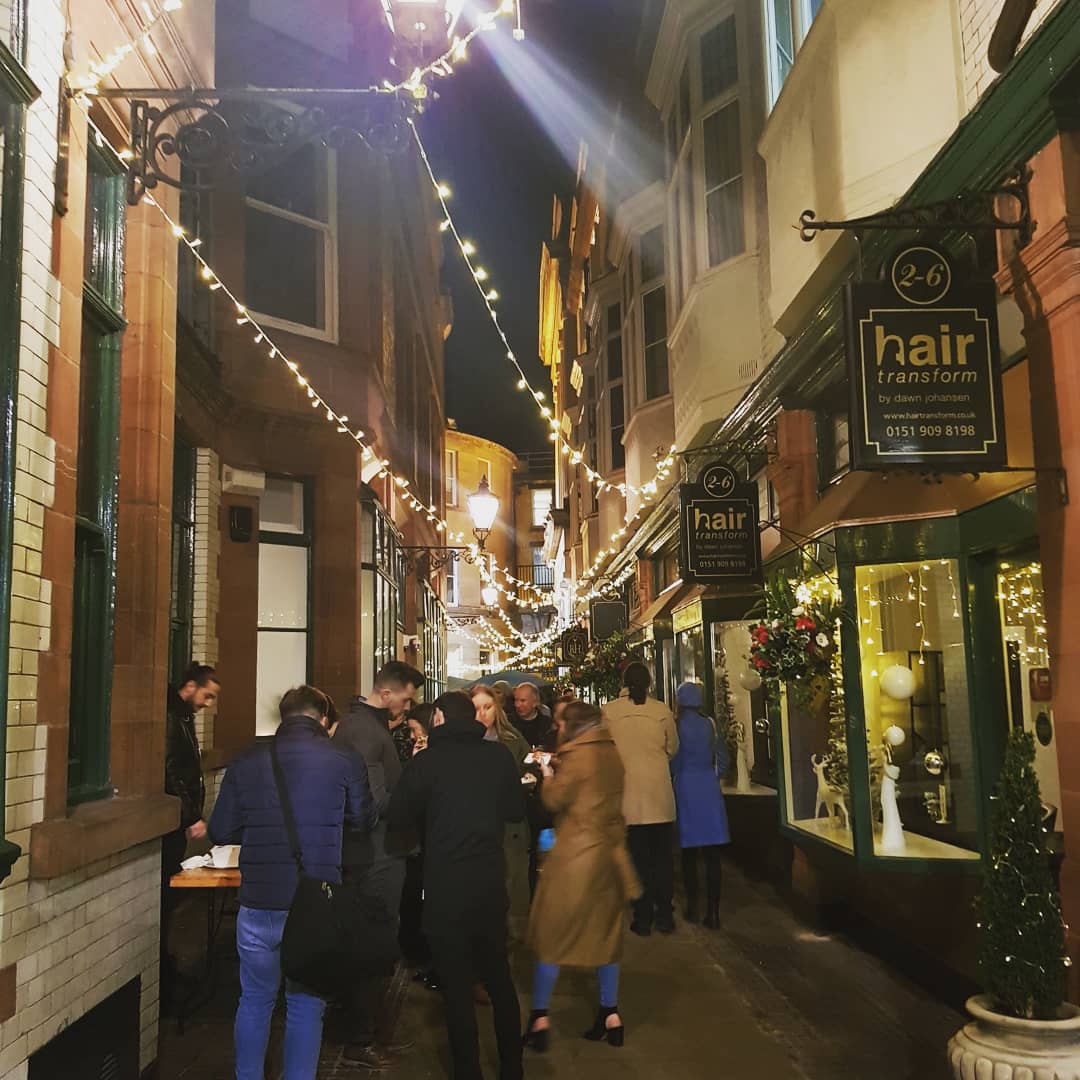 ExpatsL's tweet photo. Today I was wisiting one of the first outdoor Independent Business Markets on Queen Avenue – the beautiful and hidden road.
There were: #finewine, #spirits, #art #localartworkliverpool and  #tailoring, #beautytreatment #artisanpizza and #Coffee  #beautifulstreetliverpool #hidden https://t.co/l4kISuGB4s