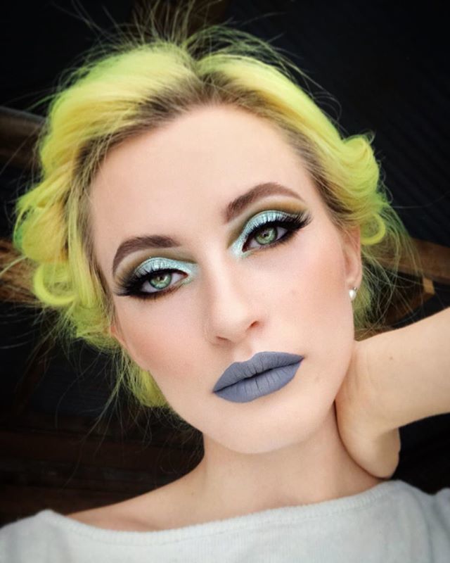 maggietorials's tweet photo. *Ignore my flyaways
.
Used @framar #framartools for this hair color and dye from @alfaparfmilano_official #rEvolution in “atomic yellow” and “yellow” & @olaplex no. 2 on the ends as an extra boost! .
Eyeshadows from #thevaultcollection palettes #armedandgorgeouspalette and… https://t.co/yOZUXD6P2c
