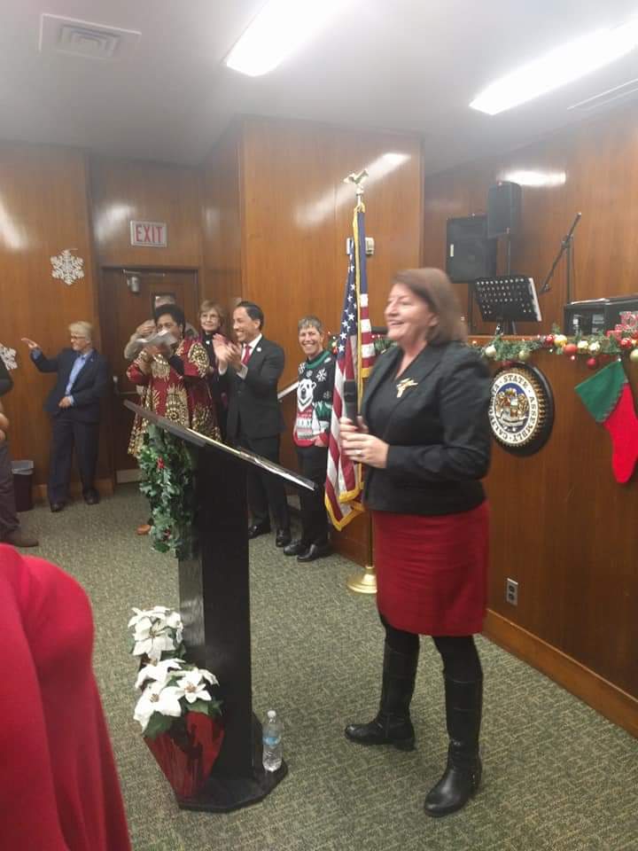 BarbHarmer's tweet photo. Had a chance to meet 3 wonderful politicans and ask for their help in promoting WLD and the LE Education Bill for California. Thank you for hosting a lovely fundraising party/legislative update. #curele #lymphedema https://t.co/XkbxrDU1b6