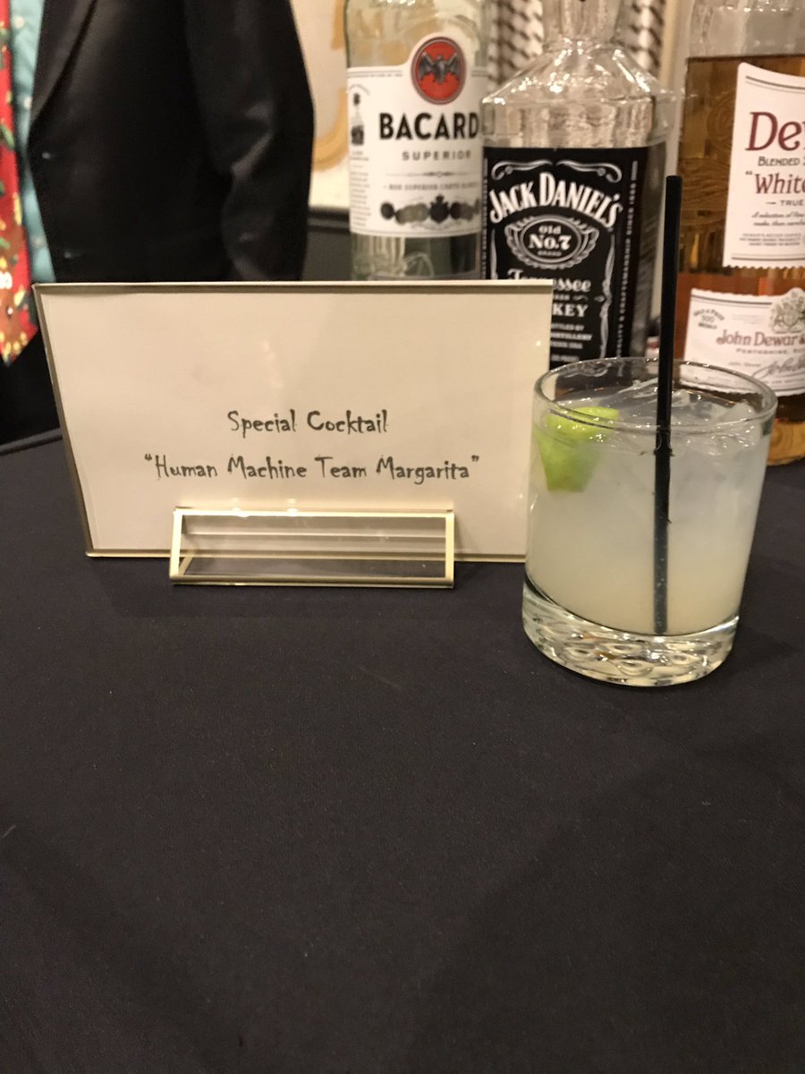 INSAlliance's tweet image. Currently mingling with #IntelligenceCommunity professionals at the #HumanMachineTeam! It’s not too late to join us (don’t miss tonight’s cocktail special too). #AI #MachineLearning