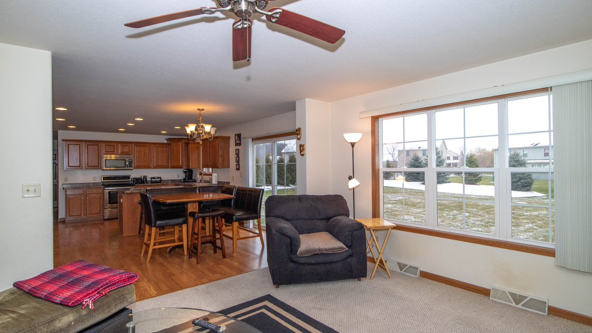 RuffoloTeam's tweet photo. Check out our Listing at 9057 Brandybrook Trl, Brown Deer, WI. Spacious Colonial home with open concept, 4 BR, 2.5 BA almost 2,500 sqft. $249,900
To find out more about this home call us today https://t.co/fh63b2Vbk8 (8326) or go to our website https://t.co/WWqwnTste9 https://t.co/id3F24saD7