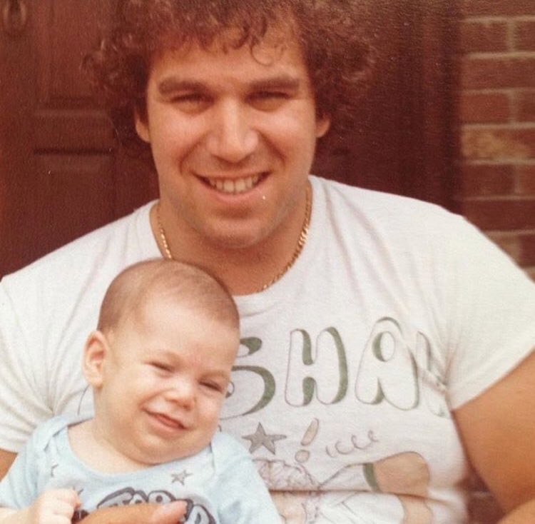 lildickkelly's tweet photo. Big dick. Little dick. Father and son. #tbt https://t.co/iR7YqMDMnA