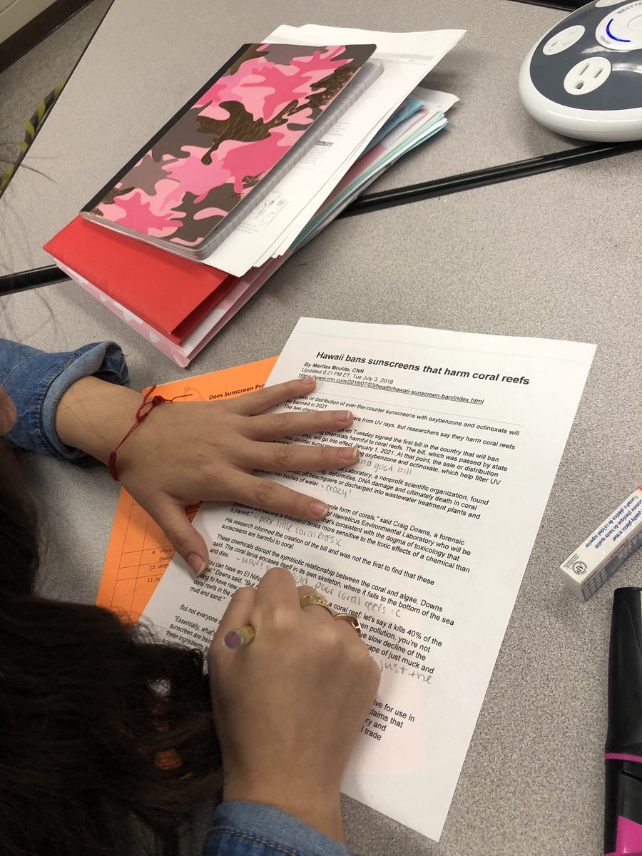 KRomo1001's tweet photo. Ss loved using the “talk to the text” strategy in GT Living Systems today as we read about Hawaii’s ban on sunscreen. #literacy #science #kidsdeserveit #NGSS @BaltCoPS @MTCummins @mdoty_doty @BCPSSci @ChesapeakeHS https://t.co/Px1hAR8JW1