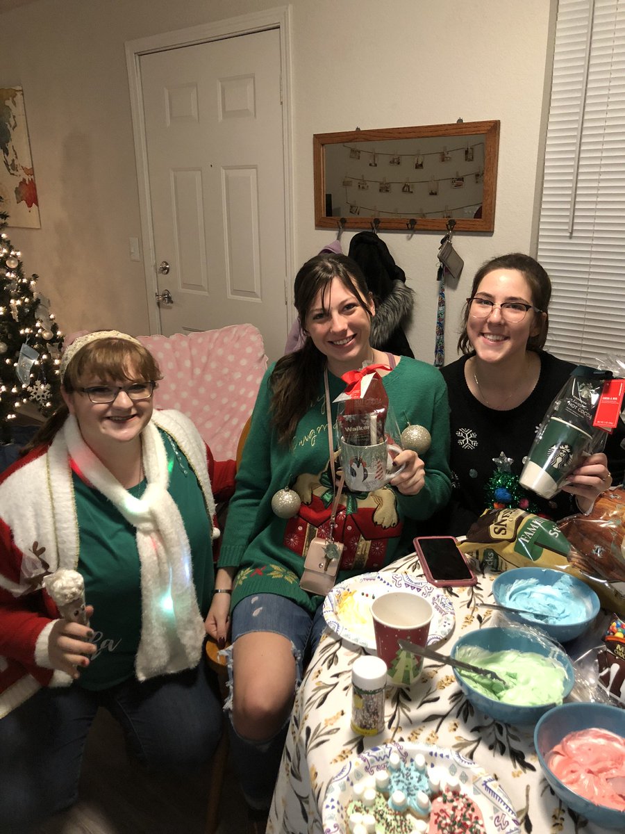 Photos from the Chimes Christmas party! The winners of the costume contest were Chimes President, Whitney Gutsch, Events and Selection's Chair, Alexis Cherry, and member Julia Reisert. Good luck to all students on finals and safe travels home! Happy Holidays!