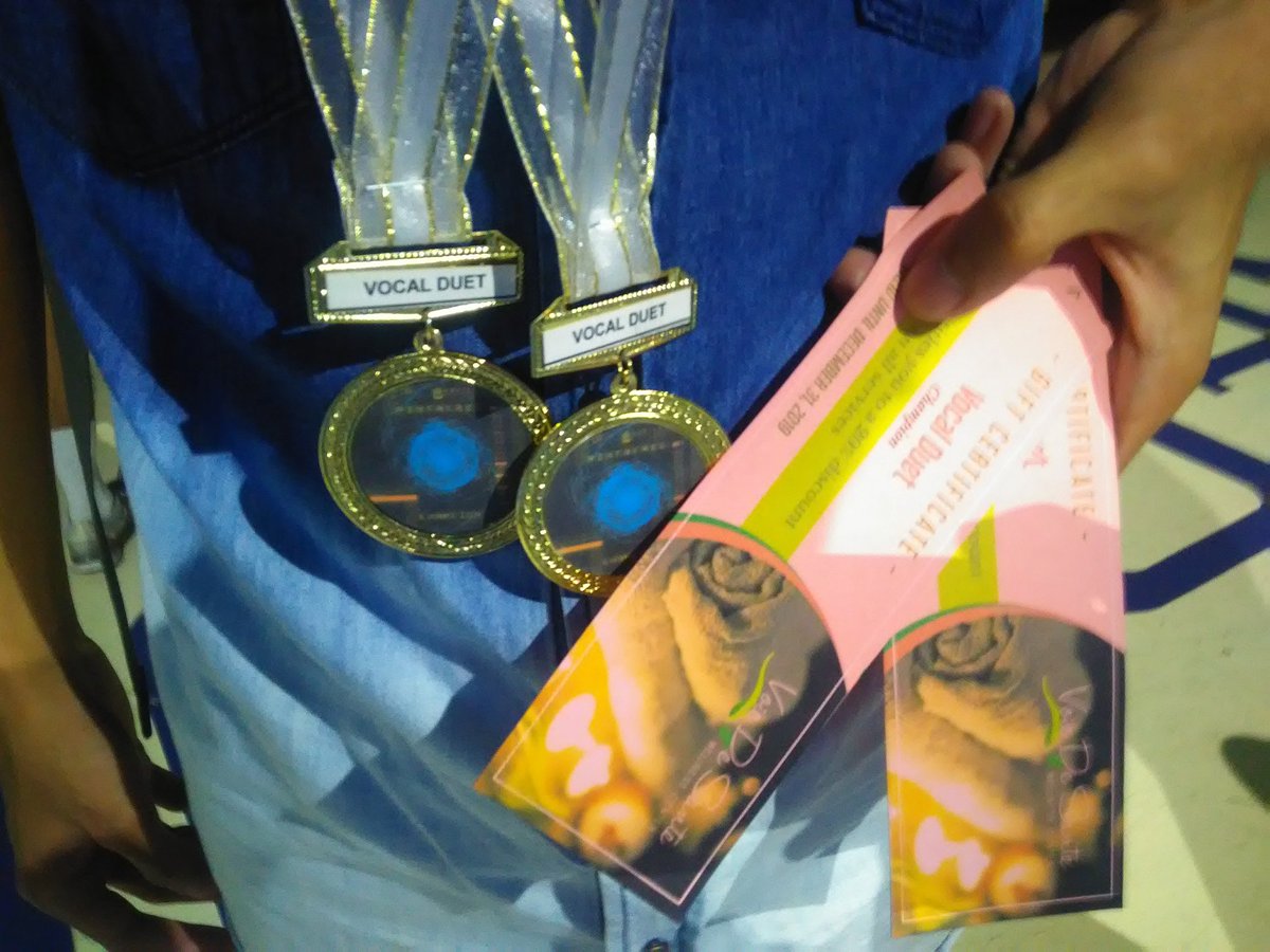 cjarenque's tweet photo. YEEEEYYYY ATE @dindinkoi & @bilitayo
CONGRAAAAAATSSSSSS
#CSVloves
#HulawAtenista2018
#Pintakasi2018 https://t.co/hnyZv9QksP