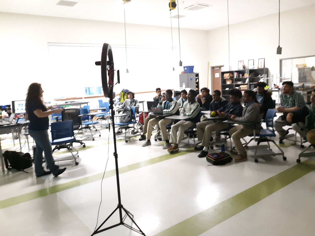 Jennifer Navarrete from FIRST came to talk to our teams on communications and management. The conversation was very uplifting and motivated us to further seek out sponsors, as well as document our journey to success.Thank you, Jennifer! ❤ <a href="/FIRSTinTexas/">FIRST in Texas</a>