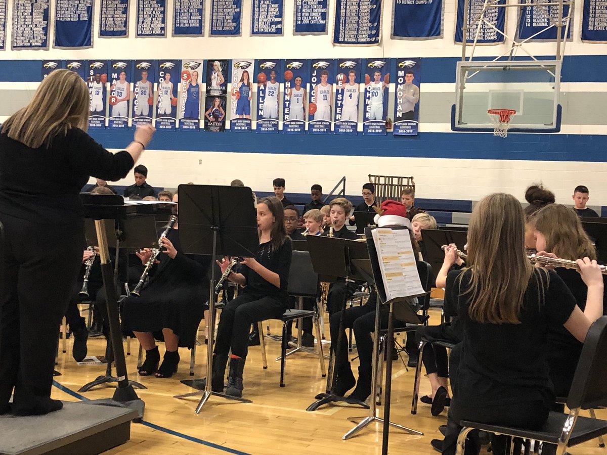 wmswildcat's tweet photo. The WMS Beginning Band (6th graders) are performing in their first concert! #makingbeautifulmusic #HappyHolidays #TeamWoodland @TheKCSD #BestYearEver https://t.co/HXaMHjhqA5