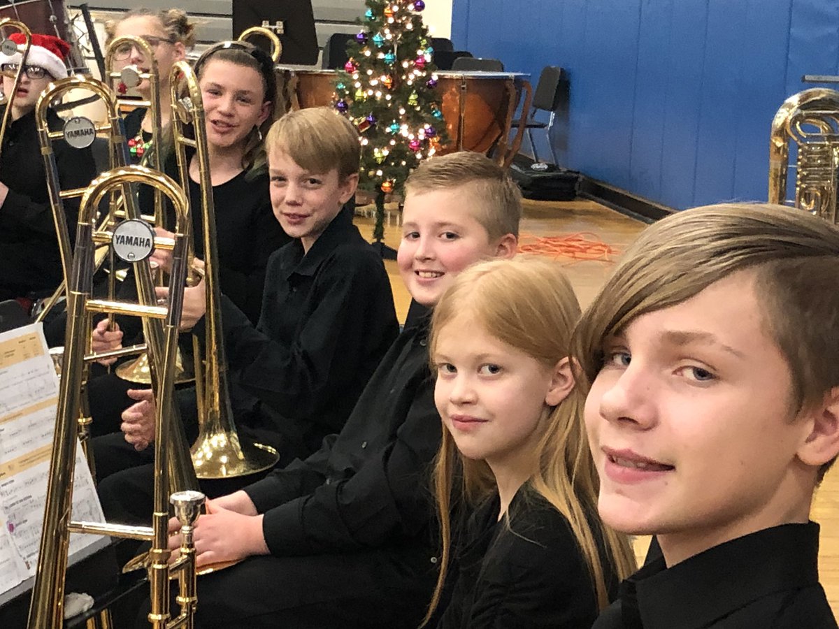 wmswildcat's tweet photo. The WMS Beginning Band (6th graders) are performing in their first concert! #makingbeautifulmusic #HappyHolidays #TeamWoodland @TheKCSD #BestYearEver https://t.co/HXaMHjhqA5