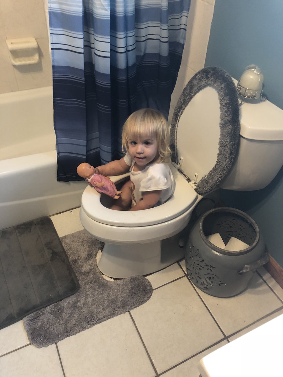 #vitaminwatercontest I scoffed at this first photo, until I looked away from my phone to see my own child begging for my attention. I realized I have become this picture. Time to put the phone down, and pick up my child. #NoPhoneForaYear #contest #beabettermom #cutestkidever