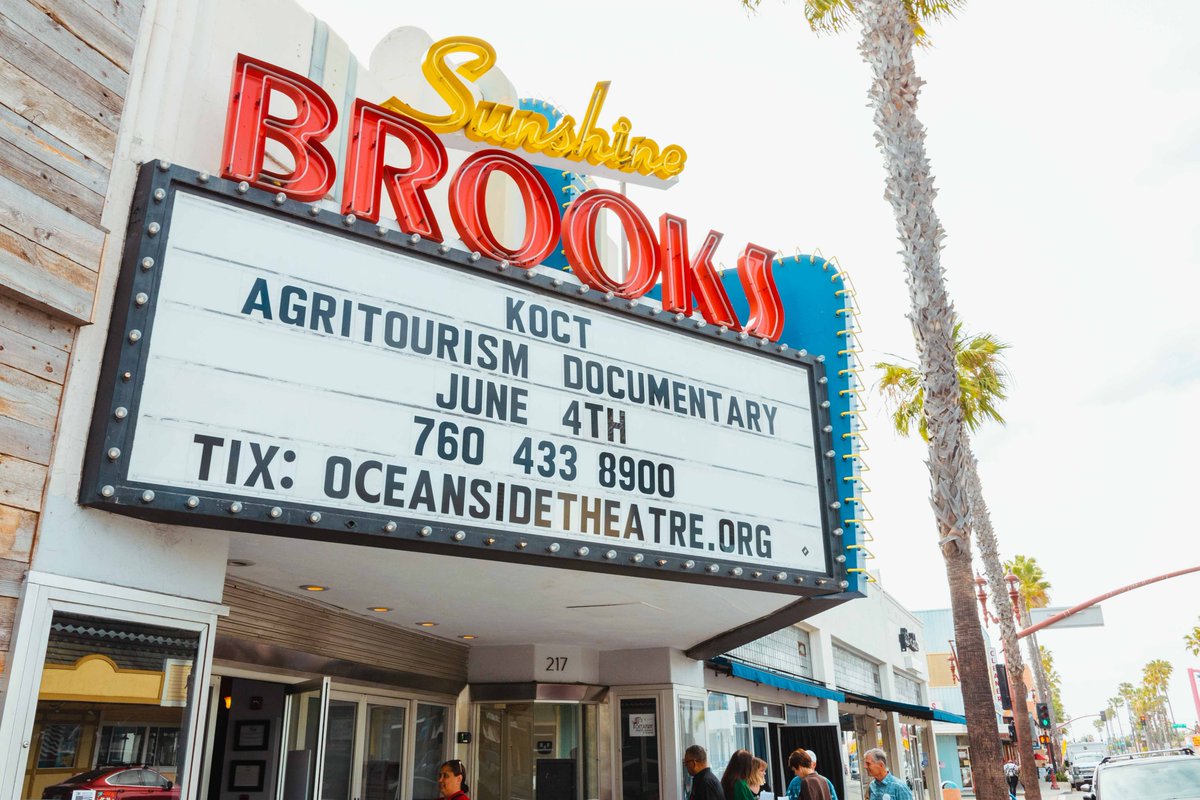 Osidedotcom's tweet photo. The Brooks Theatre, formally known as the Sunshine Brooks Theatre located in downtown Oceanside. #Brookstheatre #sunshinebrookstheatre #oceanside #theatre #oside #loveoceanside #california https://t.co/7gZX9yOH6e