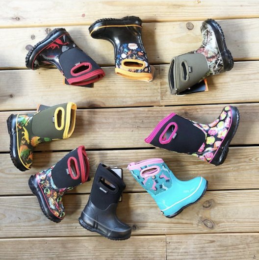 jenzykicks's tweet image. When we think winter, we think @bogsfootwear. Our #shoesoftheday are these classic insulated boots that keep toes warm and cozy in frigid weather! Find your child's #perfectsize quickly with Jenzy. #freeapp #download #sizeeasily