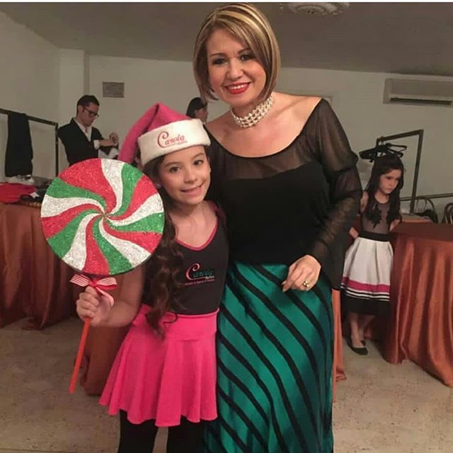 Nuestro Tbt de Hoy dedicado al Desfile de Navidad del 2.016😍🌲😍🌲 Nos preparamos para Holidays Fashion Show 2018 🙏🙏🙏
20 de Diciembre 
Castillo de la Fantasía 
Desfile &amp; Bazar !!
Te Anotas?

@carolanunezch
<a href="/nestordacosta/">Néstor Da Costa</a> 
@super_adri2 
@betzabellaaa… ift.tt/2PBeNiv