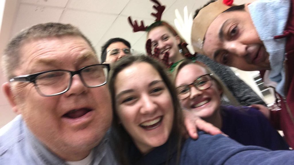 MMHS2019wolves's tweet photo. Senyas at the CRS party tonight with mr.Bonni¢i and their new friends!🎉🎊 #xmasSpirit https://t.co/SvTcrJ2vv2