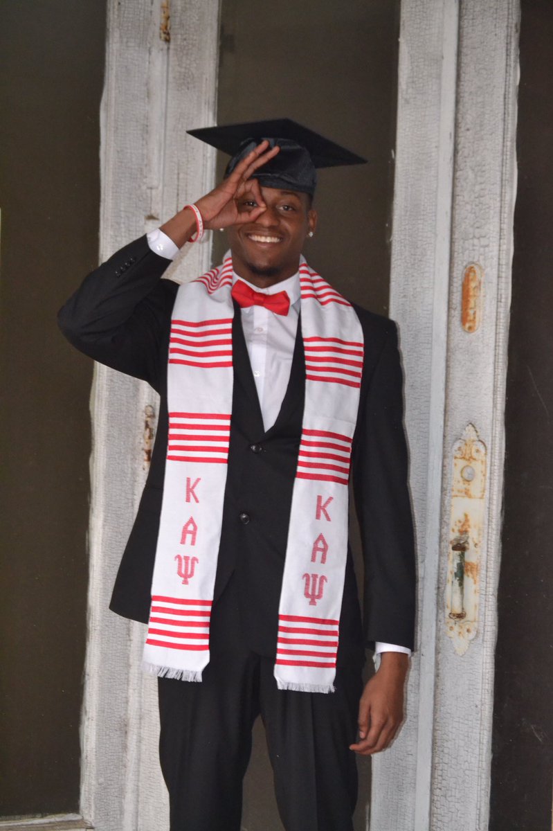 DaFranchise4's tweet image. Mission Accomplished ✅🙏🏾 #GradSzn #Achievement