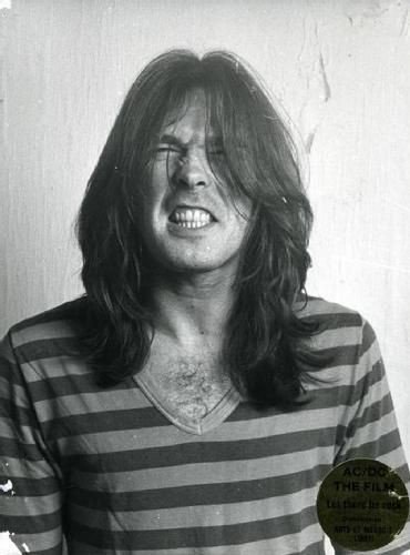 Happy 69th birthday to Cliff Williams  of ACDC 