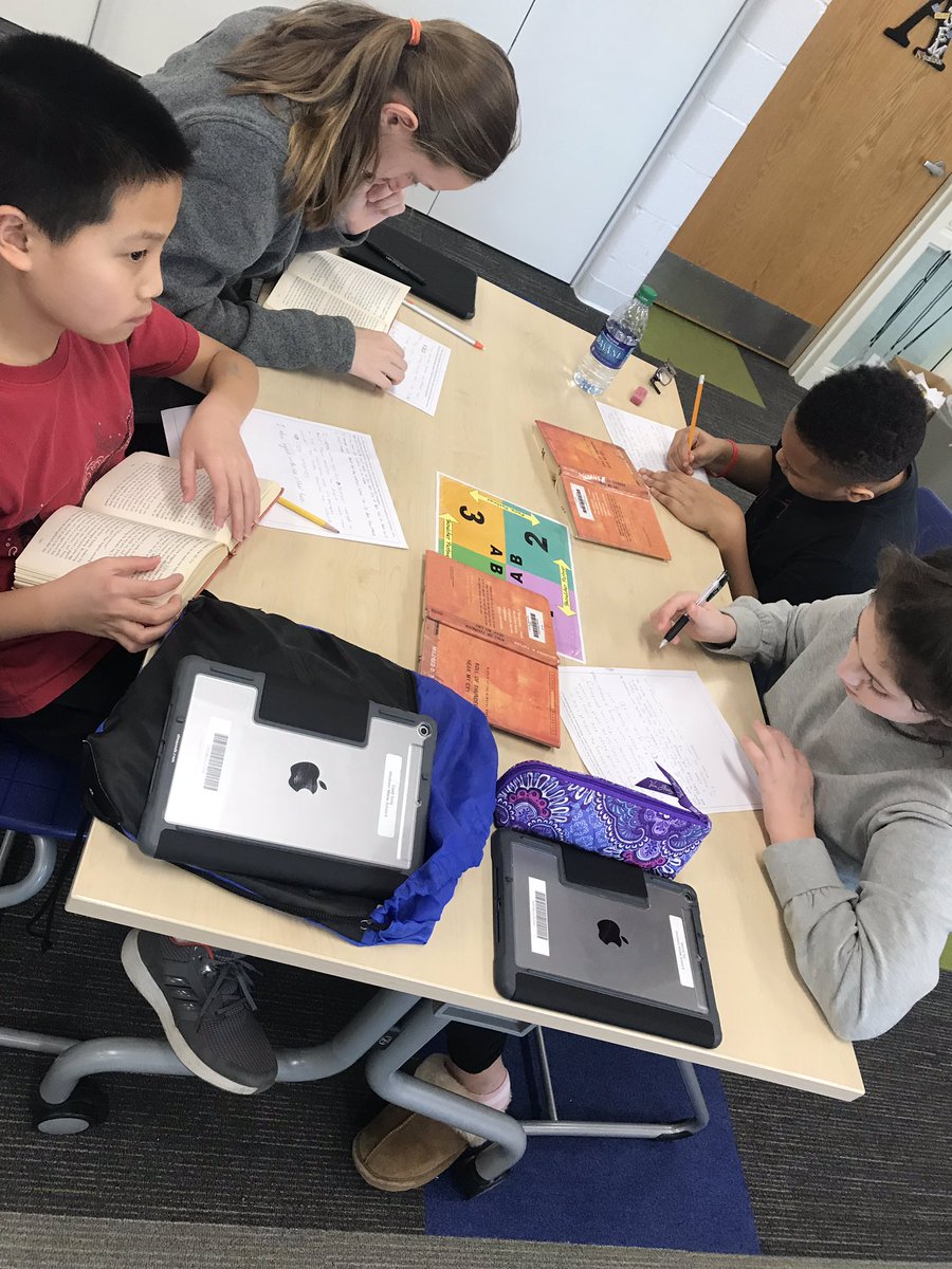 mrs_aussem's tweet photo. Students used #SimultaneousRoundTable to answer comprehension questions about their class novel. They then took turns sharing out and summarizing their table group’s ideas! #Kagan #inspire96 Thanks, @JenniferZbylut, for a great activity! https://t.co/bKPpzQty71