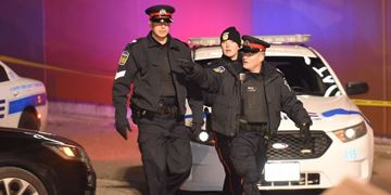 Brampton man arrested, charged with attempted murder in banquet hall stabbing dlvr.it/QtZ45V https://t.co/U6MqH1JvrY