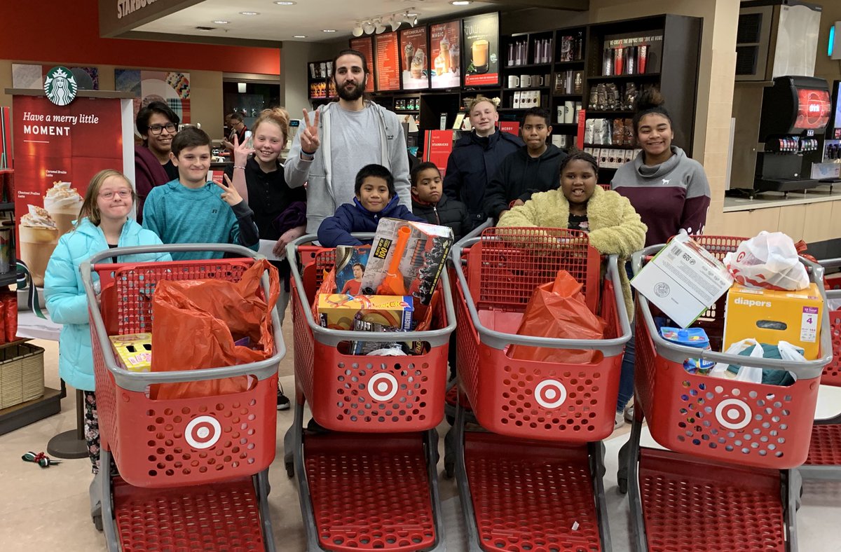 Spreading a little holiday cheer 🎅
#SaintRick