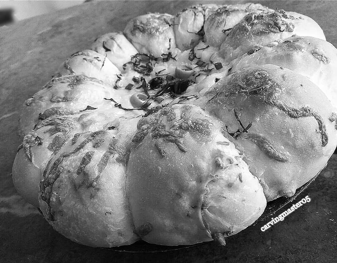 carvingmaster05's tweet image. Delicious Herb Bread Stuffed with "Cheddar Cheese🧀"
Good Food is Good Mood
Follow📍 @carvingmaster05 for more inspiration!💚💚💚💚 
Use #carvingmaster05 to get featured!💚💚💚 
#stuffedbread #cheddarcheese #olive #spinach #carve #cheflife #carving_master #carvingmaster05 #carver