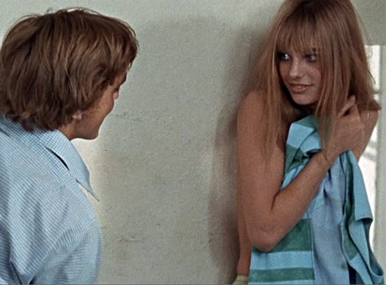 川蝉☆奇蹟の月🌻 on X: "1966年 映画 「欲望」(Blowup） #ジェーンバーキン  「あれ？胸あるね？」「言っとくけどね、私ら双子じゃないんよ」 https://t.co/daFyNTqTCn" / X