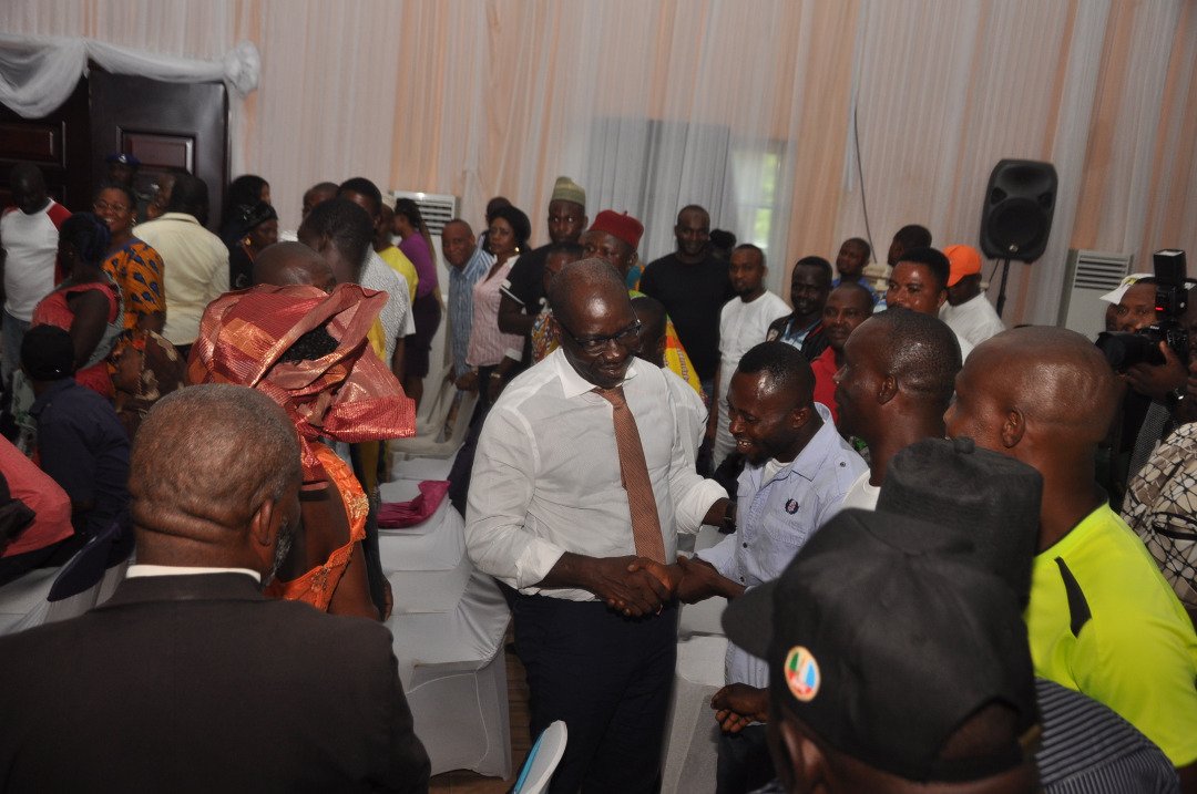 Dr_AustineOv's tweet image. 3. 
My administration has started executing projects in all the wards of the state, to benefit all Edo people.