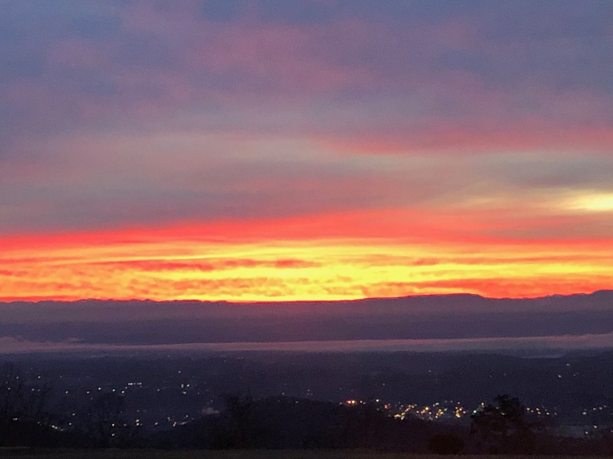 sanditrac's tweet image. December sunrise!