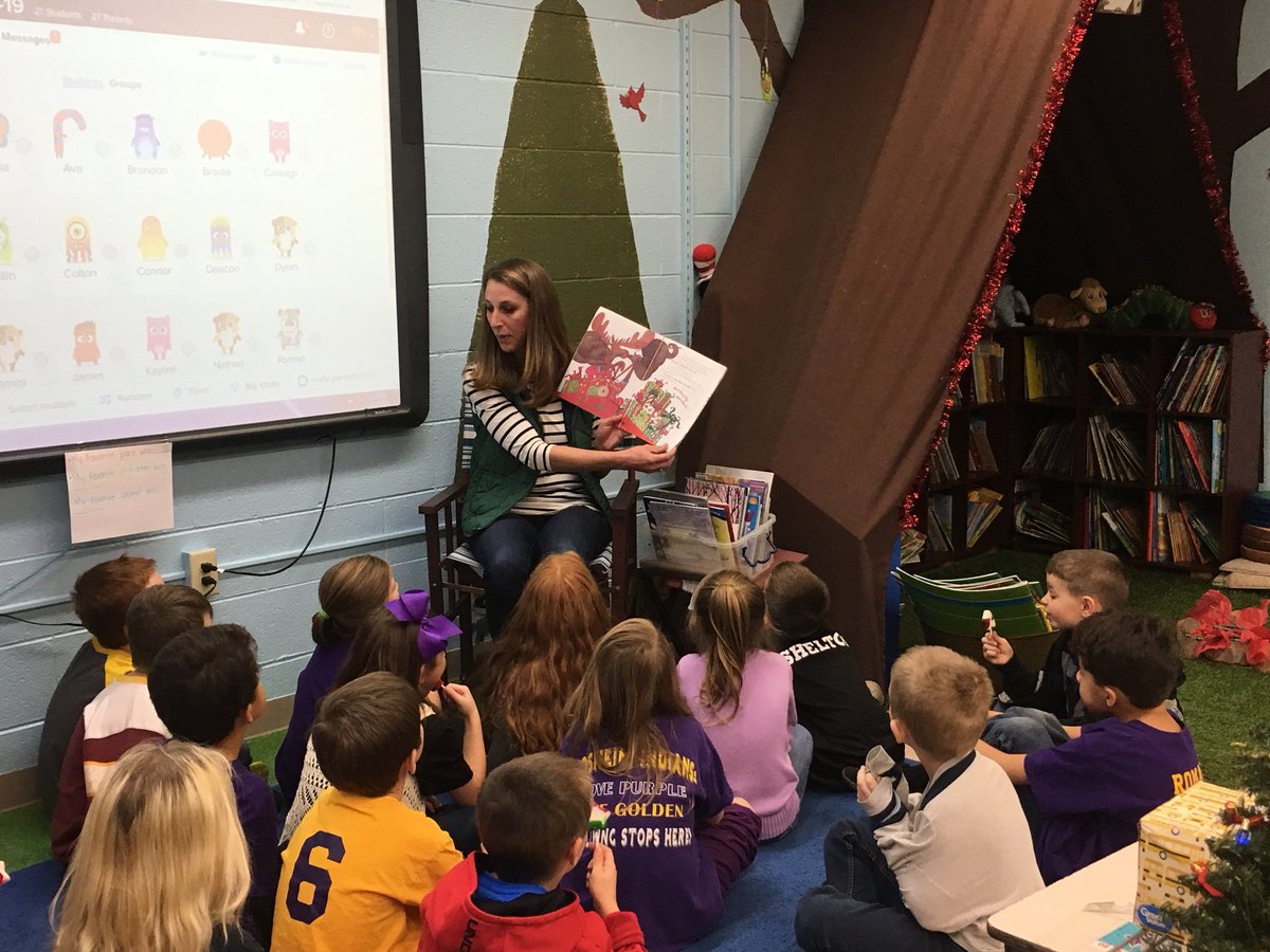 Colton was happy when his mom showed up today as a Mystery Reader!  When he heard the clues, he thought it might be his mom because he knows she definitely does NOT like snakes. Colton’s mom shared the story “Mooseltoe”. We can’t wait to see who will surprise us next! 🕵🏻‍♀️📚