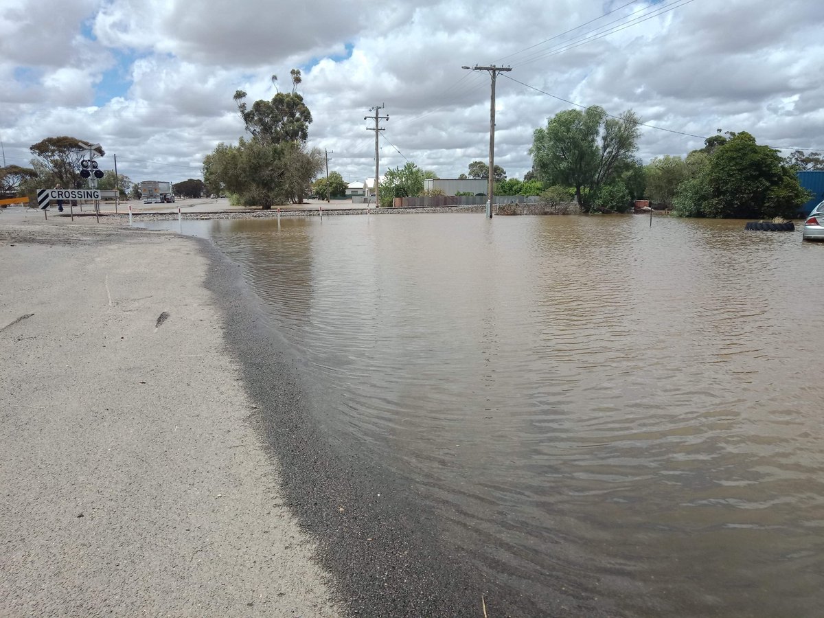 BulokeShire's tweet photo. Birchip Update. 
A community meeting is scheduled to be held from 4.00pm this afternoon at the Birchip Leisure Centre. This meeting will be streamed via Council’s Facebook page.
Get all the latest including current road closures at https://t.co/yNPw8BAm0D https://t.co/hNnmxczNCo