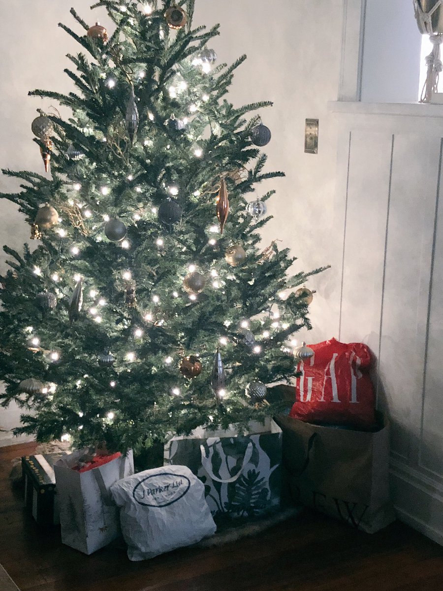 When #TMXPerks literally saves you! 💕 #workperks #savings #tmxholiday