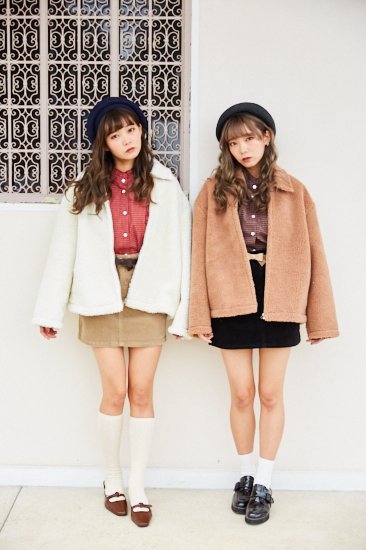 ☃OUTER☃

ショート丈からロングまで 
幅広いテイストの アウターをCHECK!!  

こちらから⇒  bit.ly/2QcVYHm