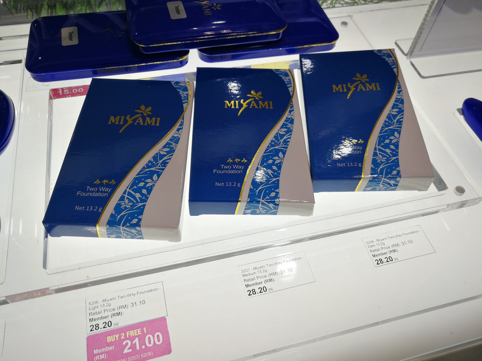 Razer Pay More Exciting Christmas Deals Coming Your Way Ladies Head Down To Cosway Malaysia And Get Miyami S Two Way Foundation For A Silky Smooth Long Lasting And Flawless Finish To Your