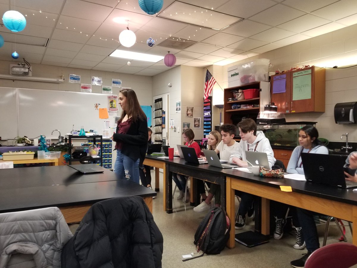 dorman_napls's tweet photo. Students did an AMAZING job during their first medical ethics debate. It had the potential to be a hot mess by design but these kids owned it! #NAHS https://t.co/SbkzAPSbd6