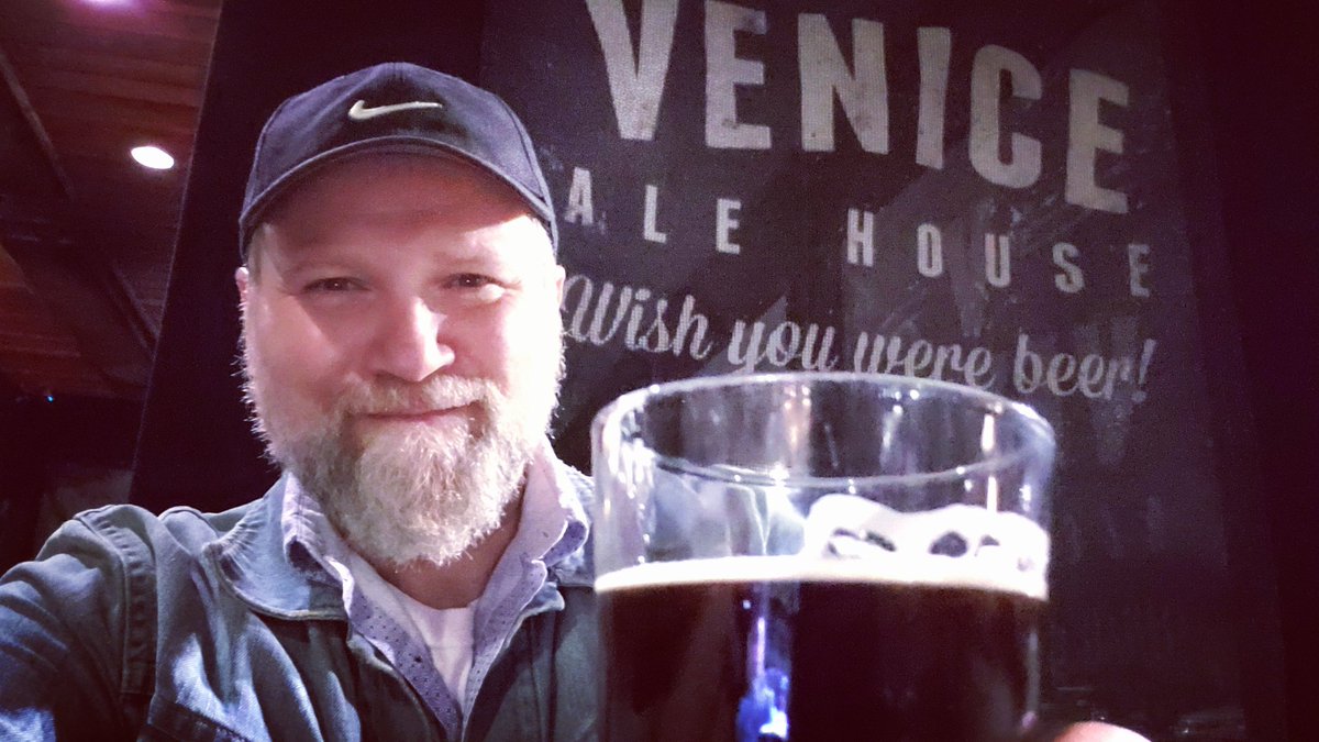 Wish you were here. 
#cheers #venicebeachboardwalk #beers #venicealehouse