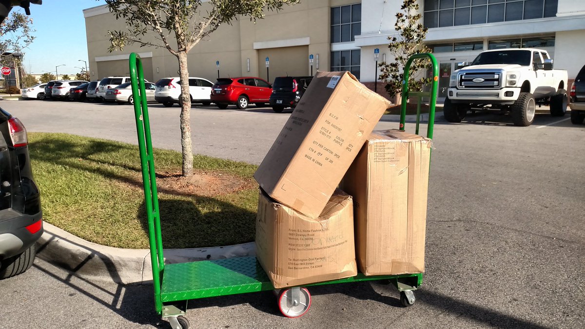 AdvocateSpeaks1's tweet photo. ♥#WarmCoats #WarmHearts Drive @DeliveringGood @Burlington Families Helping Families #Donate a slightly used #CoatDrive for 10% off your #BurlingtonStore purchase! ♥ #DeliveringGood delivers #Hope #Healing with #Dignity ♥ https://t.co/9OE7nbBUVq