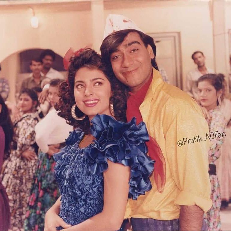 Ajay_Devgn_meri_Jaan auf Twitter: "Bollywood Megastar @ajaydevgn Old is goold #90s #Naajayaz movie blockbuster song Lal Lal Hoton Pe Gori Kiska naam hai @Ajay_Devgn_FC… https://t.co/6OVn4aC2UY"