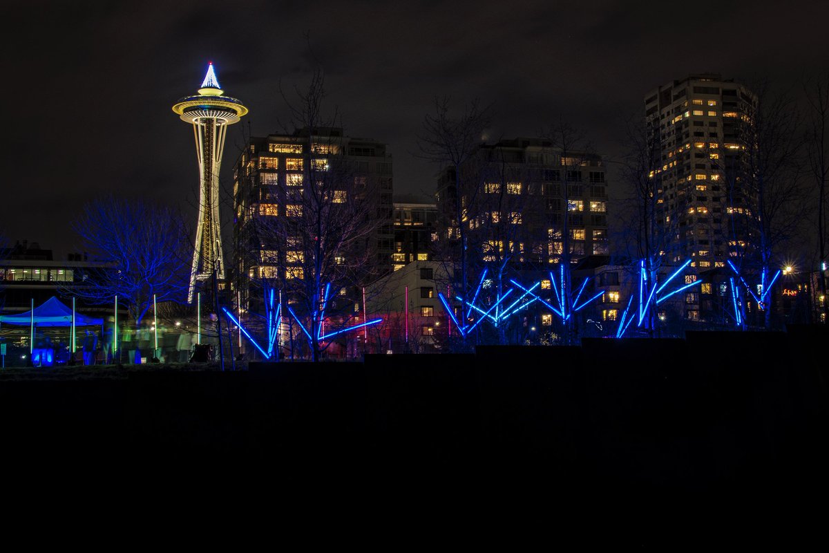 Do206's tweet photo. #SAMLights shining bright tonight at the Olympic Sculpture Park.
π· @equalmotion https://t.co/uzxrQurwxX