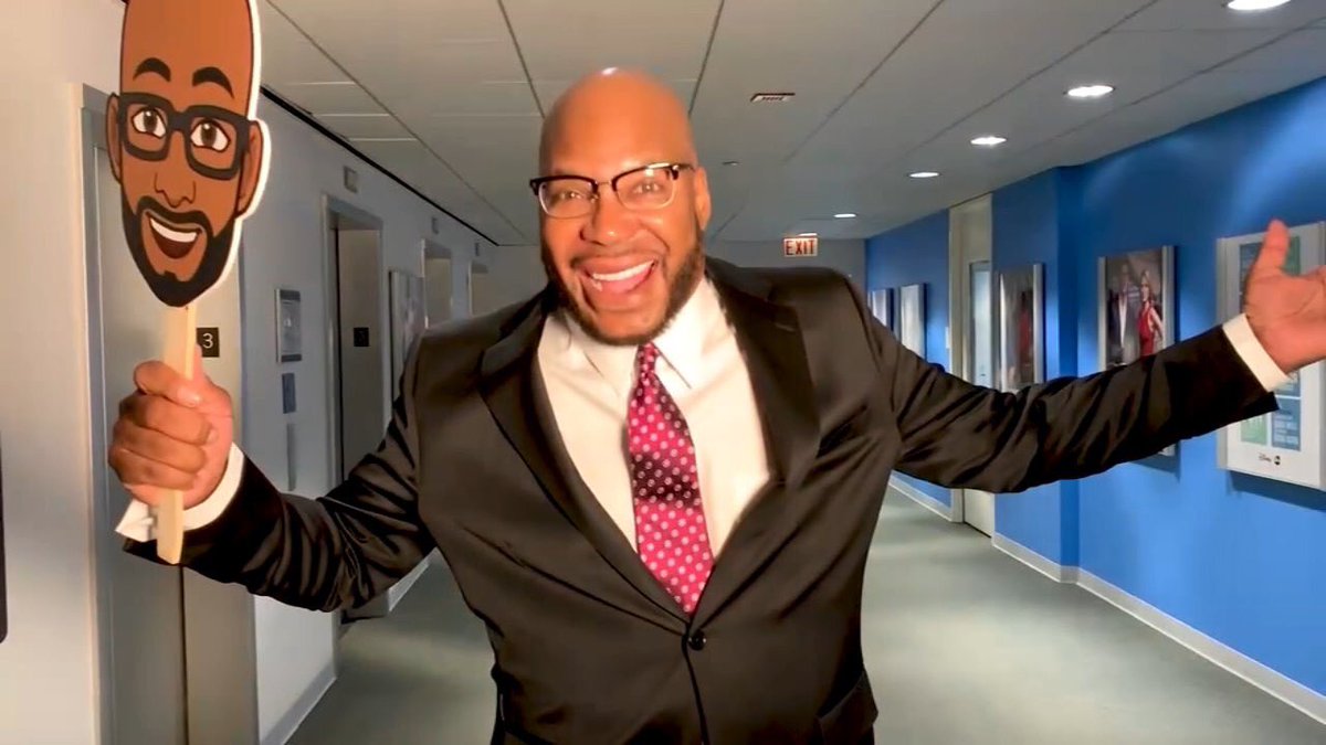 Abc 7 Chicago On Twitter Welcome Back Hosea See How The Abc7 Eyewitness News Team Welcomed Anchor Hosea Sanders To Work Today Https T Co Bvox1wblkj Https T Co Vep9m8sjgb